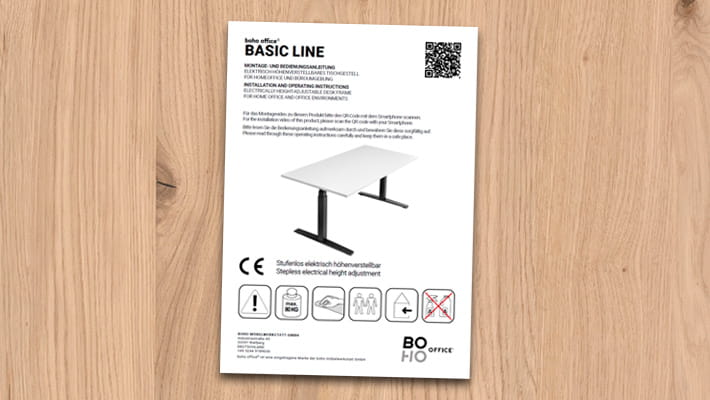 Instructions de montage pour le bureau réglable en hauteur BASIC LINE de boho office avec code QR et consignes de sécurité.