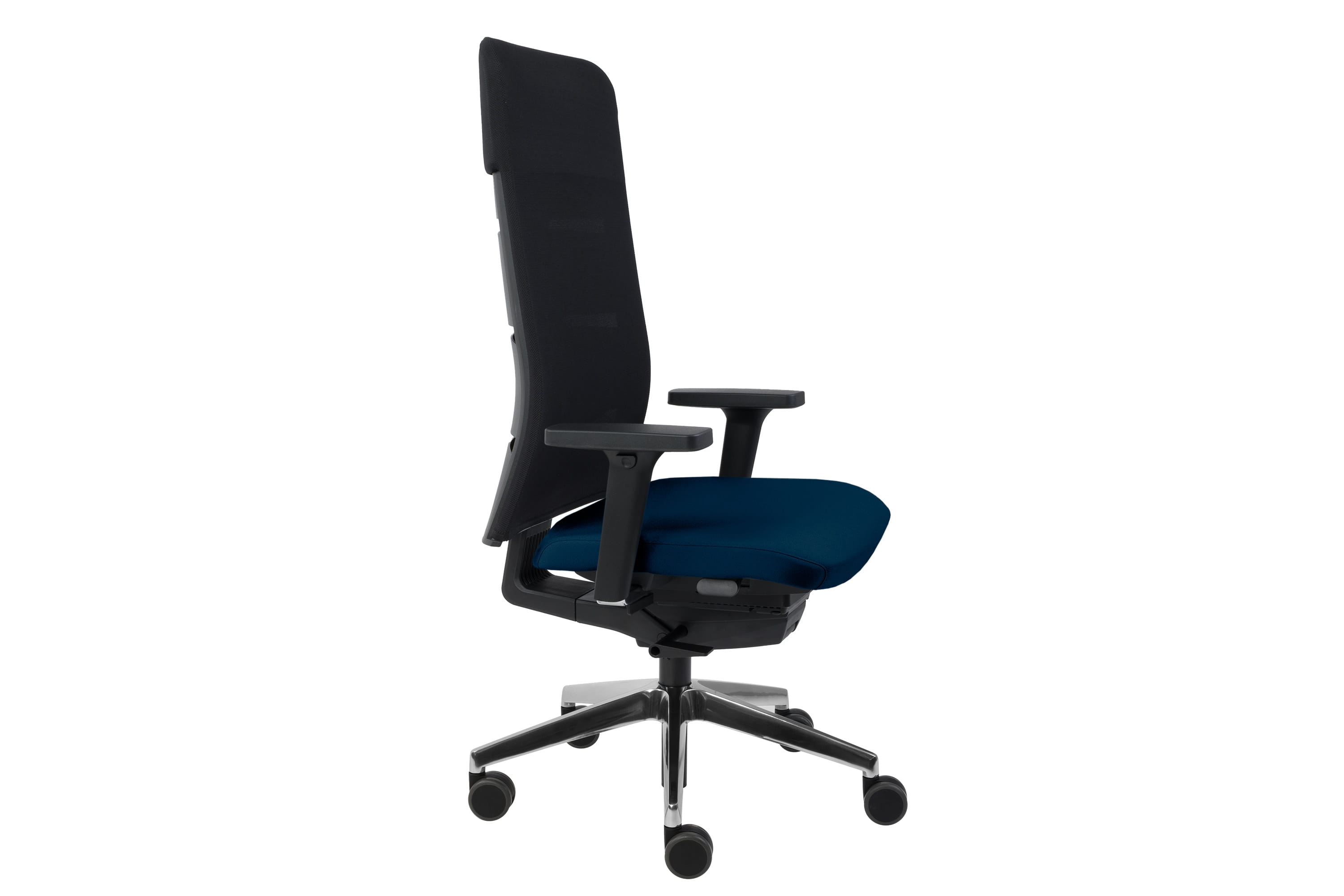 bild02_mt13-3_blau-schwarz_3000x2000 AGILIS MATRIX 3.13 – Chaise de bureau