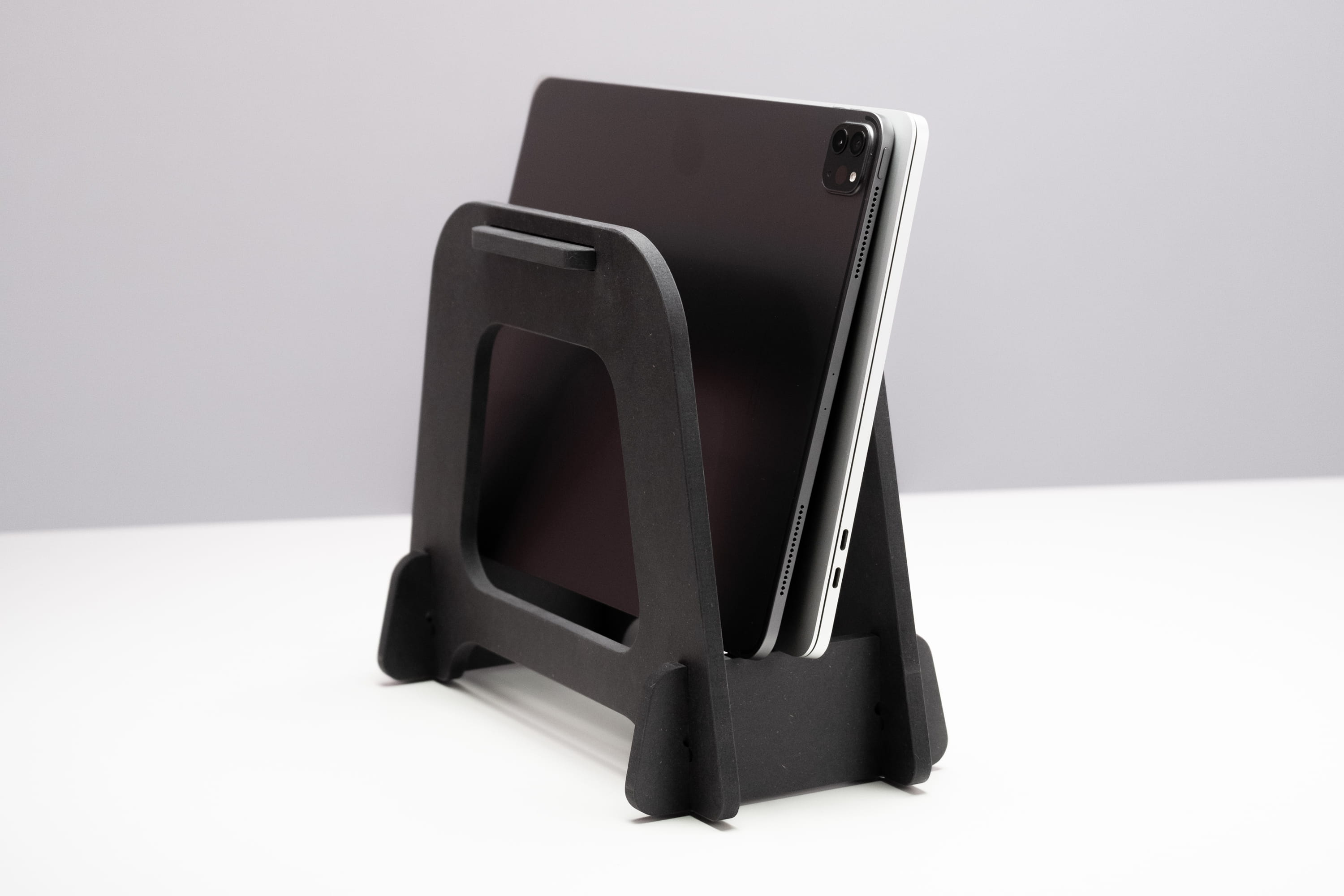 bild07_hydesk_schwarz_3000x2000 Hydesk Multistand