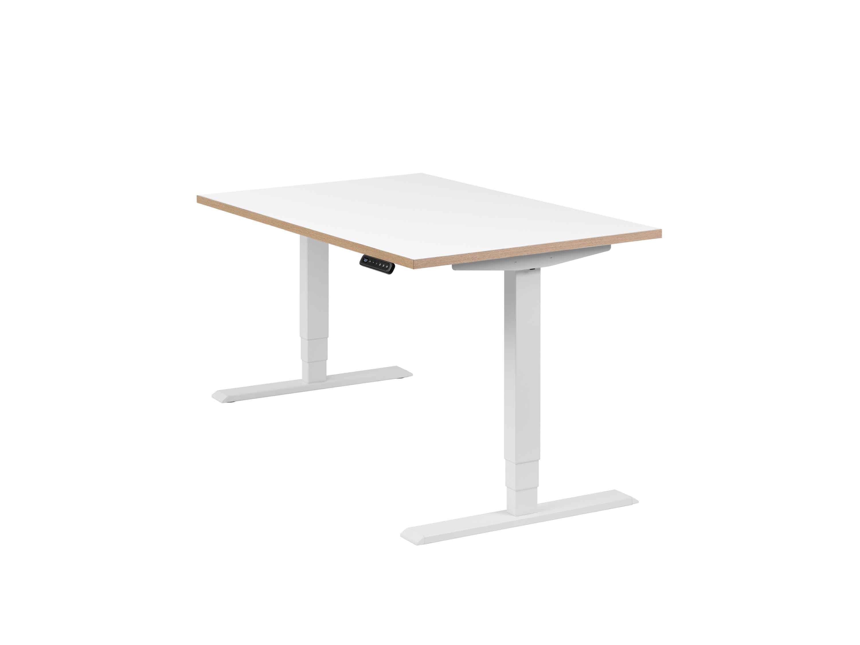 Moderner höhenverstellbarer Schreibtisch mit langlebiger Multiplex‐Platte für gesundes Arbeiten im Homeoffice