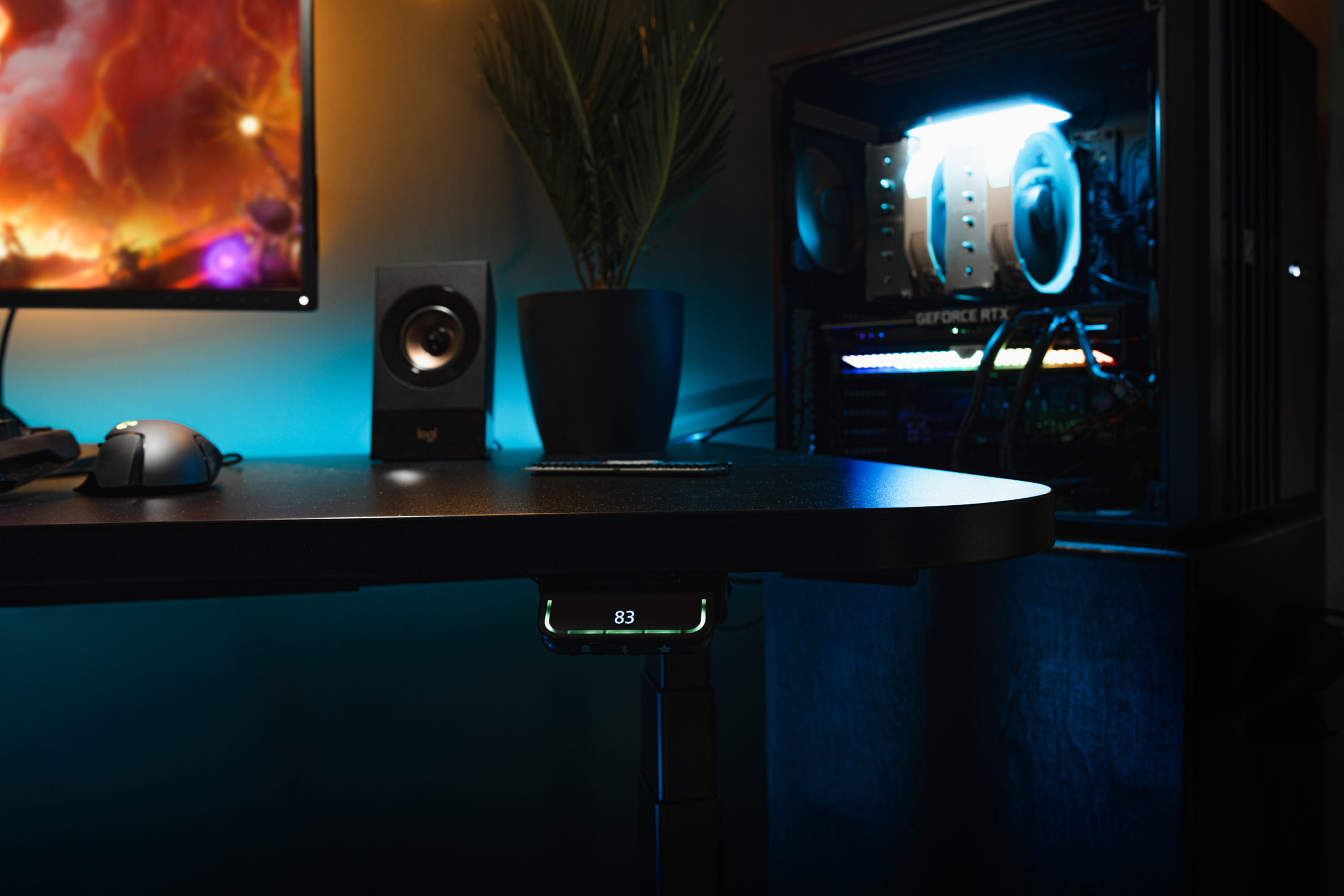Curved melamine laminate desktops Curved melamine laminate desktops